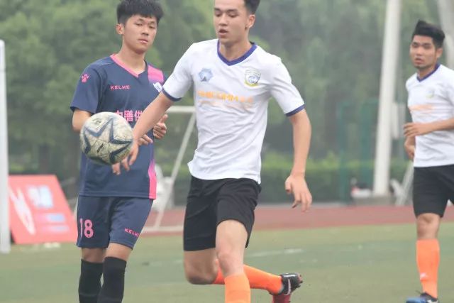 施洛特贝克解约金条款将于明夏生效，皇马在列